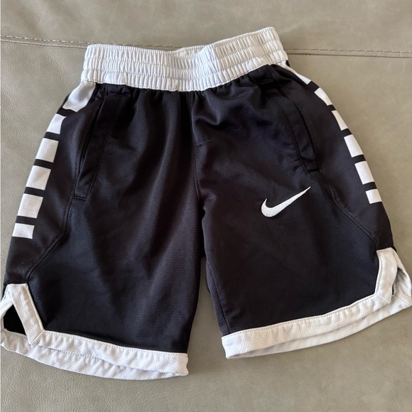 Nike Black and White Basketball Shorts - Picture 1 of 5